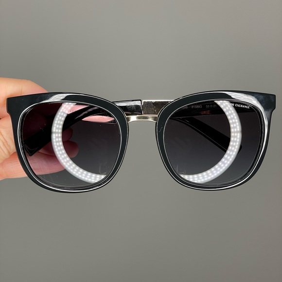 Armani Exchange sunglasses - Picture 2 of 8